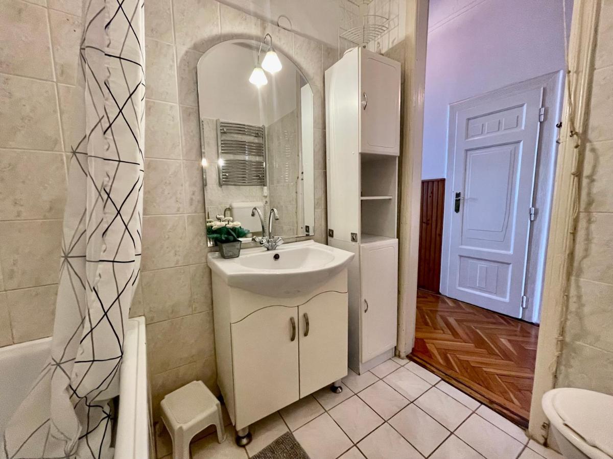 Jolan Suite Budapest Exteriör bild